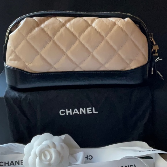 🌹 CHANEL O - CASE 🌹NWT 🌹 - Picture 5 of 16